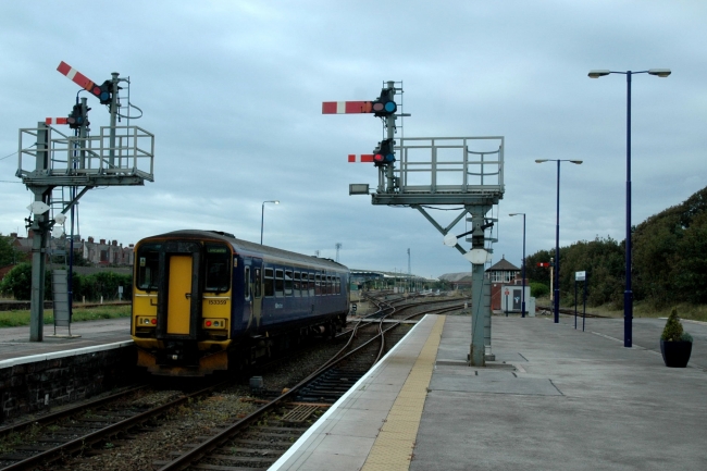 153359 at Barrow-in-Furness (29/9/07)