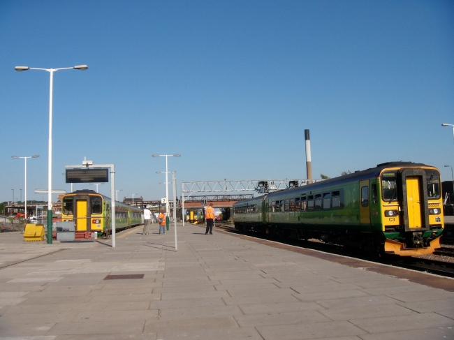 Central Trains action at Nottingham (24/8/07)