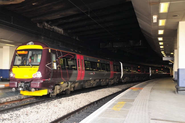 170397 at Birmingham New Street (28/3/08)