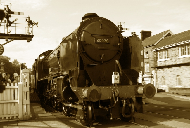 30926 Grosmont Leaving